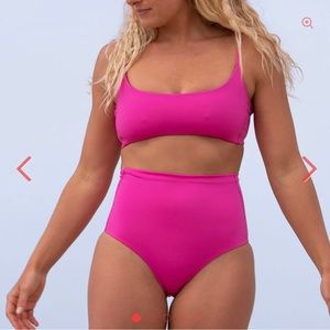 LEFT ON FRIDAY - pool days top